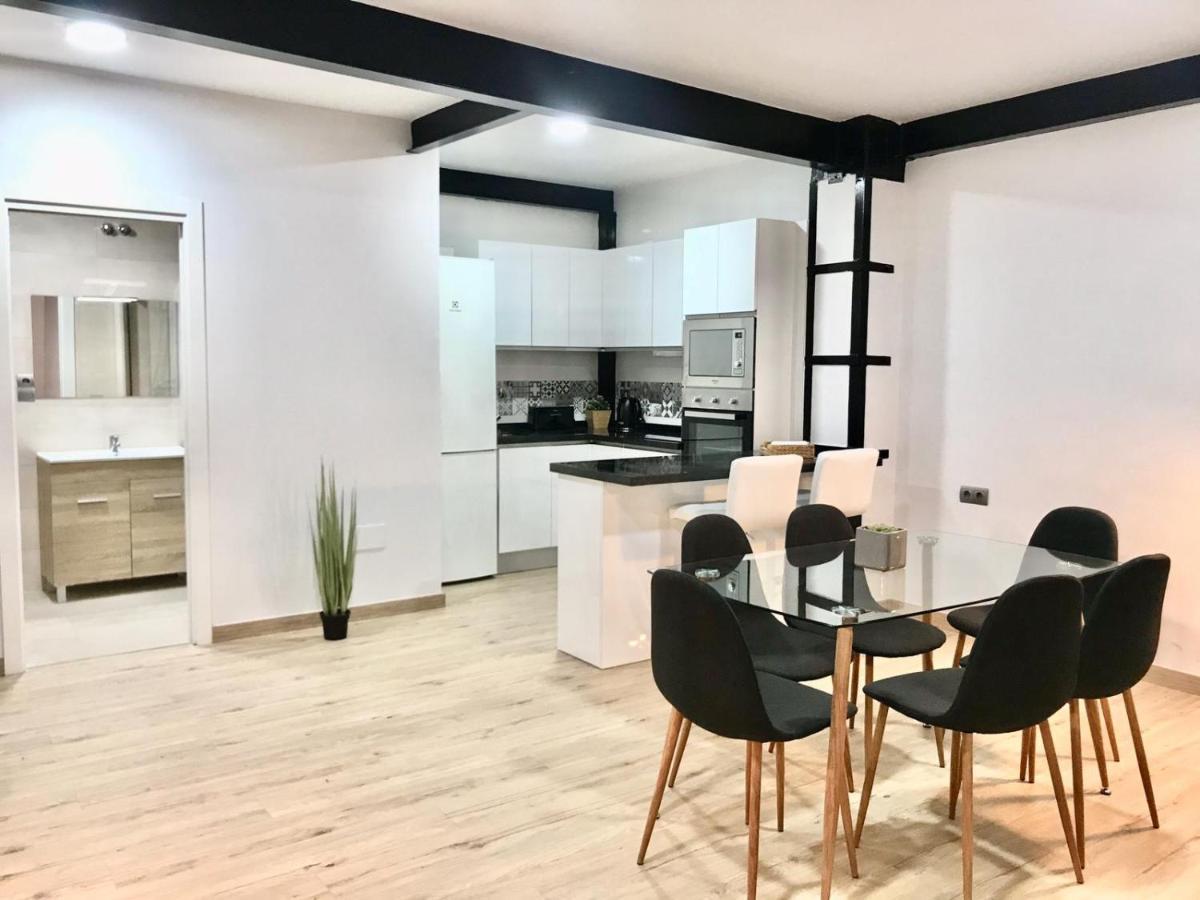 Modern & Spacious Apartment In Plaza De La Merced Малага Екстер'єр фото
